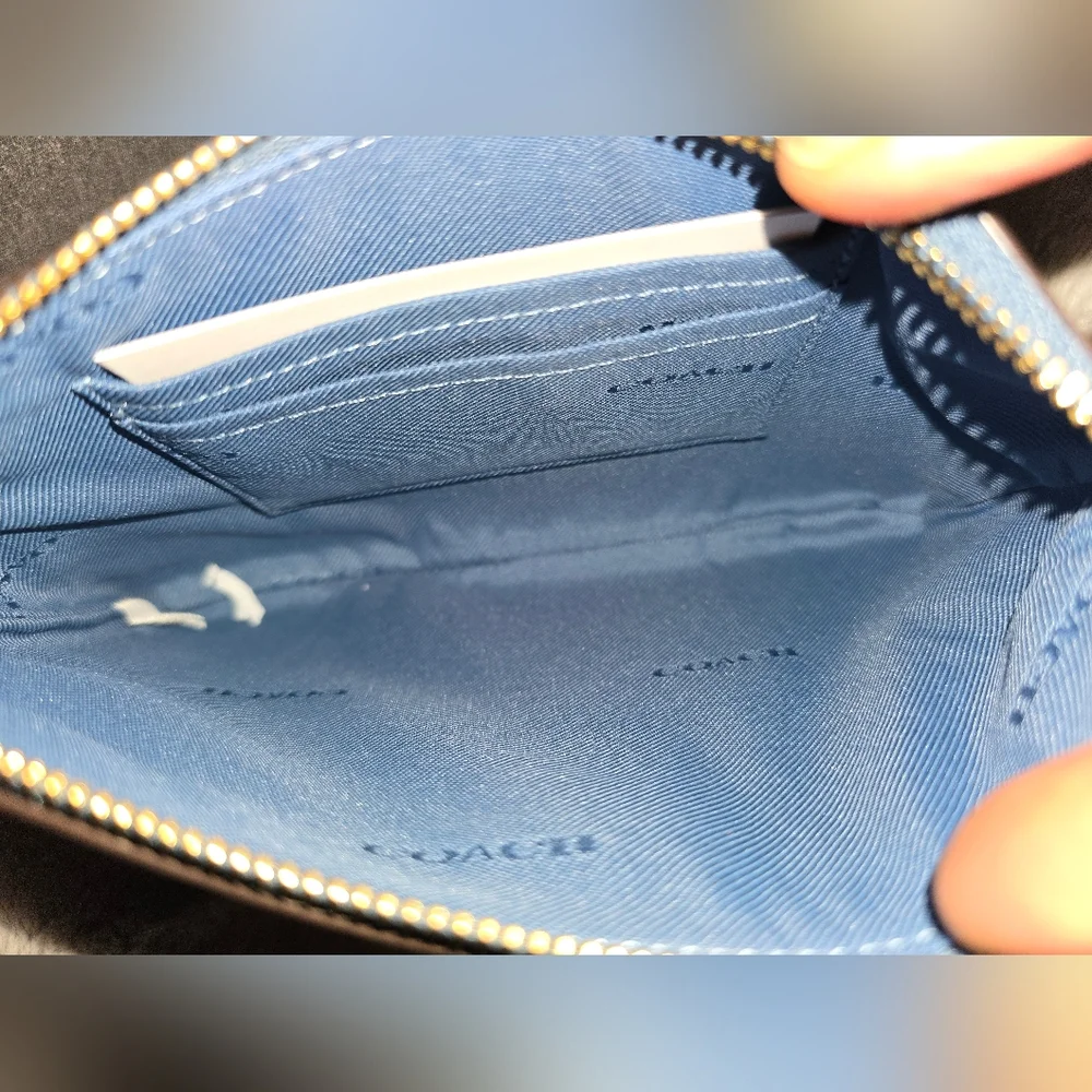 NWT Coach Blue lake pebble‎ Leather Wristlet